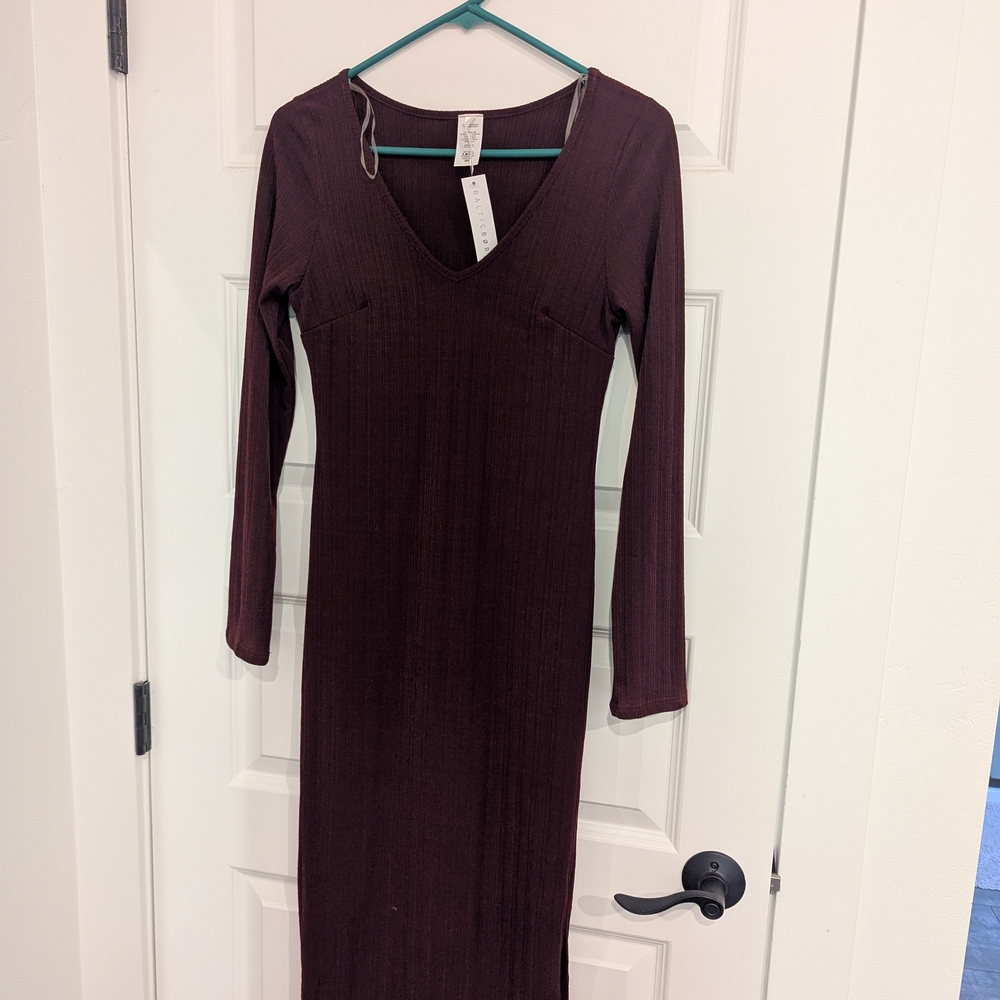 Baltic Born Red Long Sleeve V-Neck Bodycon Dress